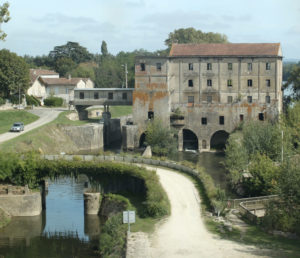 Aiguillon lock and mill